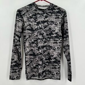 Nike FIT DRY Women’s Gray Camo Long Sleeve Pullover Athletic Top Size Medium